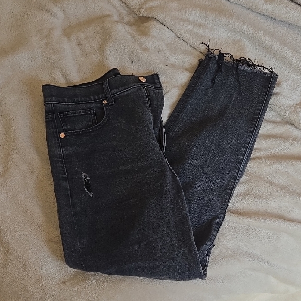 Express Black Distressed Slim Crop Jeans with Frayed Hem | Size 8R